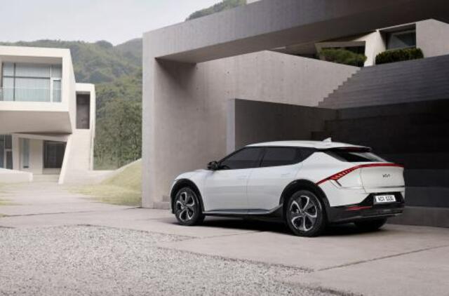 „Kia“ atskleidė naujojo EV6 elektromobilio dizainą