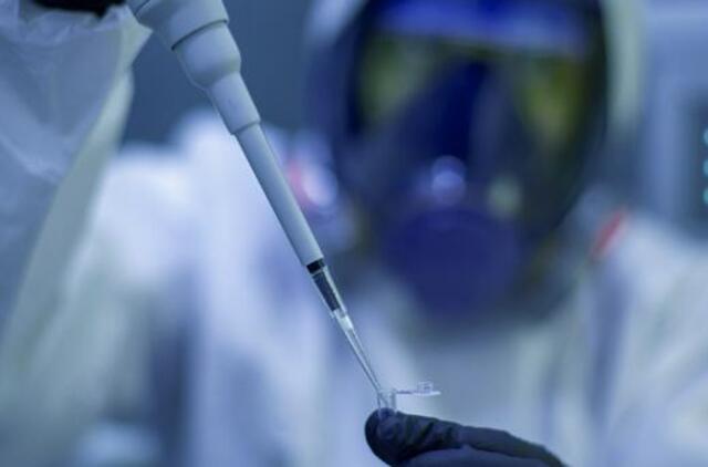 Pasaulis laukia COVID-19 kilmės išvadų: neatmeta prielaidos, kad žmonės užsikrėsti galėjo per šaldytą mėsą