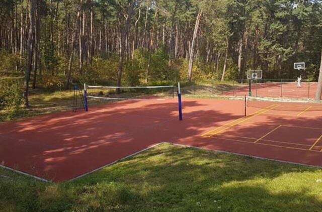 Patvirtintos vietos bendruomenei skirtos valandos Neringos gimnazijos sporto aikštyne