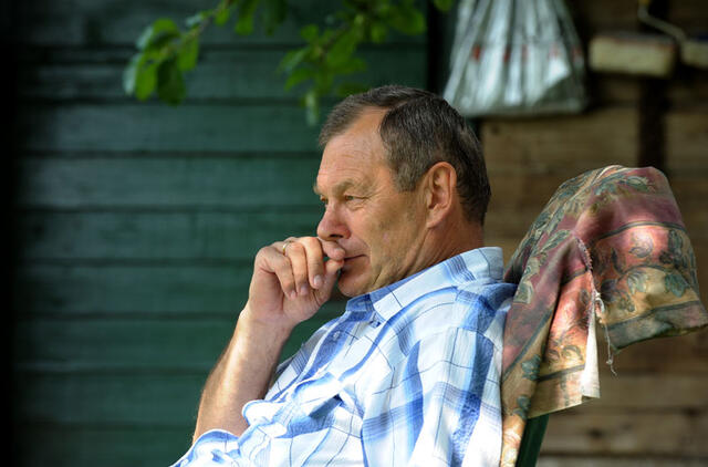 Modestas Paulauskas - tituluotas sportininkas, tačiau nekada neužrietė nosies ir išliko šiltas bei nuoširdus. „Mano žodyne žodžio “žvaigždė„ net nėra. Niekada nesupratau ir nesuprasiu tokių žmonių, kurie užriečia nosį ar naudojasi savo statusu, autoritetu ir panašiai. Man tai nepriimtina ir netoleruotina. Visada svarbiausia išlikti žmogumi, kad ir kas nutiktų“, - pabrėžia krepšinio legenda