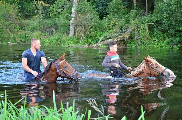 Anykščių regioniniame parke atgaivinama naktigonės tradicija