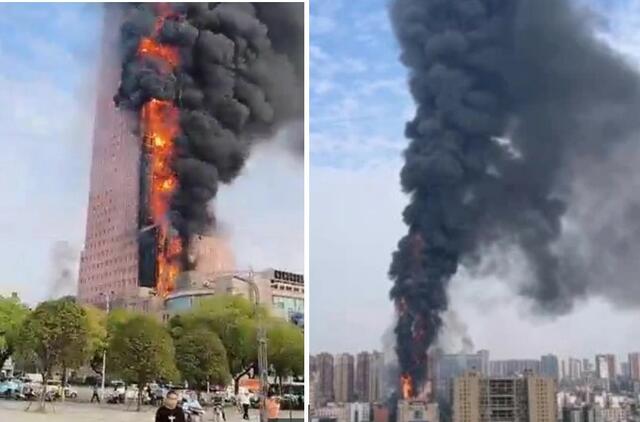 Visas 42 aukštų pastatas paskendo liepsnose