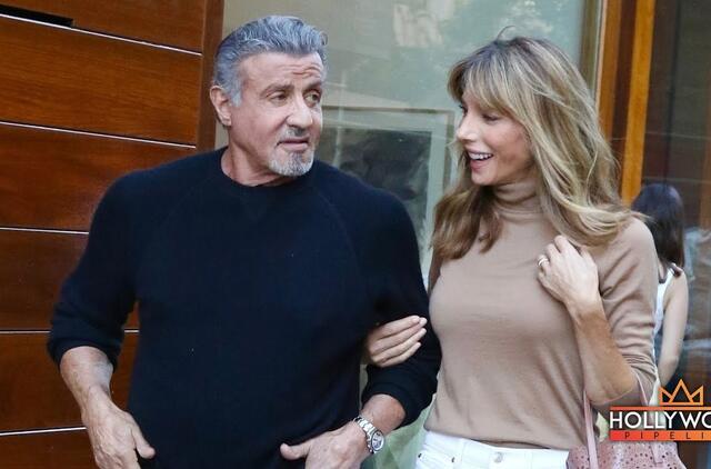  Sylvesteris Stallone ir Jennifer Flavin nuėjo į pasimatymą restorane