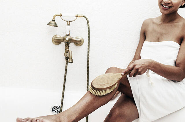 Sausas kūno šveitimas - stebuklas, o gal laiko gaišimas?