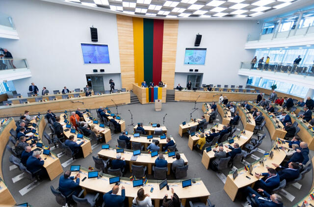 Seimas 2023-ųjų biudžeto projektą grąžino Vyriausybei