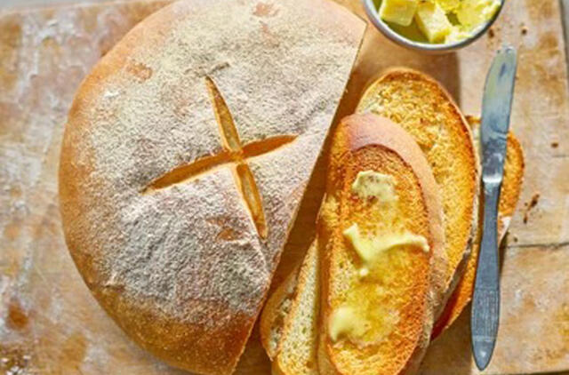 Lengvai pagaminama naminė balta duona