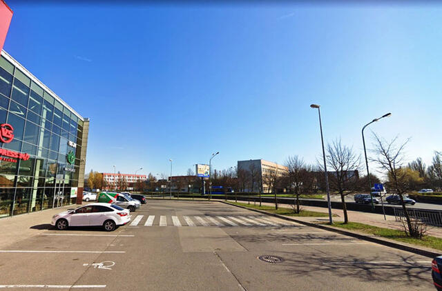 ATSTUMAS. Tarybai pakeitus skaičiavimo tvarką, oficialus atstumas nuo Turizmo mokyklos iki „Arenos“ prekybos centre įsikūrusios lošimų įstaigos gali sutrumpėti šešis kartus. „Google maps“ nuotr.