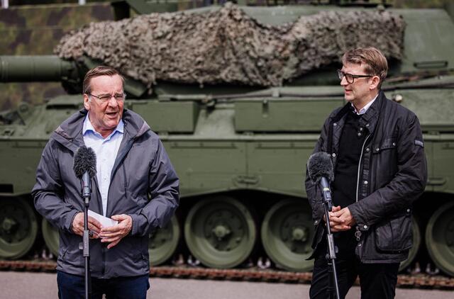 Danija ir Vokietija perduos Ukrainai 80 tankų „Leopard 1“. EPA-ELTA nuotr.