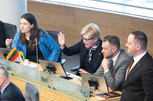 Radvilė Morkūnaitė-Mikulėnienė, Ingrida Šimonytė, Gabrielius Landsbergis. Andriaus Ufarto (ELTA) nuotr.