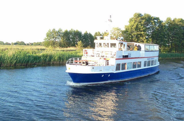 NUOSTOLIAI. Dėl pirmadienio vakarą kilusio gaisro, pramoginio keleivinio laivo „Forelle - Flicka“ sezonas prasidės kur kas vėliau nei planavo jo savininkai. Laivo „Forelle - Flicka“ savininkų nuotr.