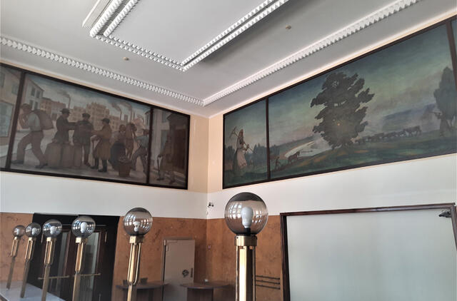 Petro Kalpoko kūriniai buvusiame Lietuvos banko pastate