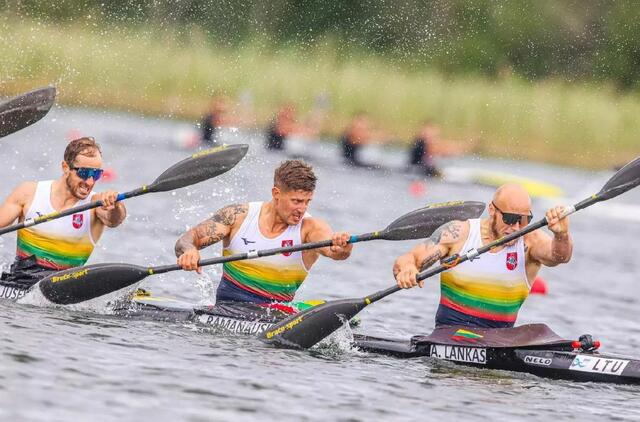 Trakuose penktadienį prasidėjo Lietuvos baidarių ir kanojų irklavimo čempionatas