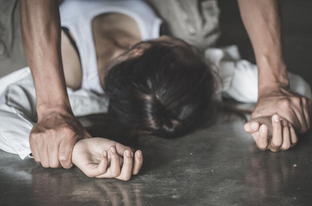 Ilgai kentėjo šlykščias vyro glamones: tik po pusės metų suprato, kad santykiavo per prievartą 