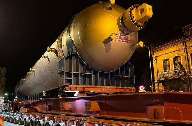 Reaktorius kelionę į „Orlen Lietuvos“ gamyklą baigs pirmadienį apie 9 valandą