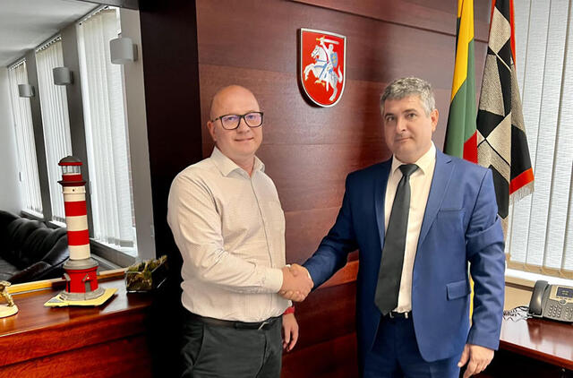 Laimonas Žemaitis ir Darius Jasaitis.  Neringos savivaldybės nuotr.