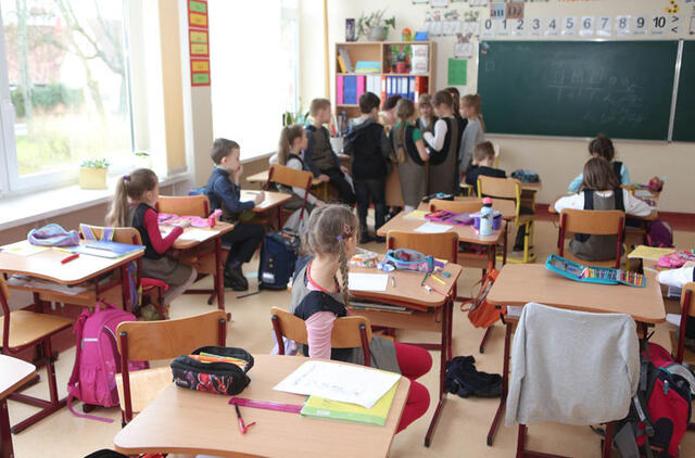 TIKSLAS. Nauja mokyklos lankomumo užtikrinimo tvarka siekiama, kad moksleiviai praleidinėtų kuo mažiau pamokų. Redakcijos archyvo nuotr.
