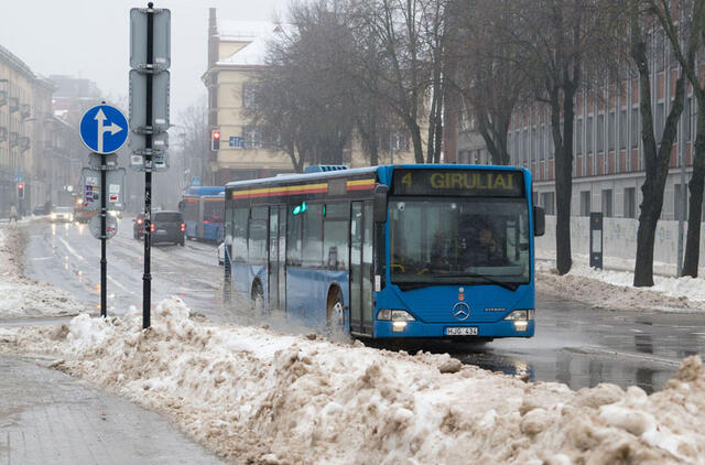 PASIRUOŠTA. Už pasiruošimą žiemai mieste atsakingi valdininkai ir įmonių vadovai teigia, jog šiemet praėjusių metų chaosas nepasikartos. Vitos JUREVIČIENĖS nuotr.