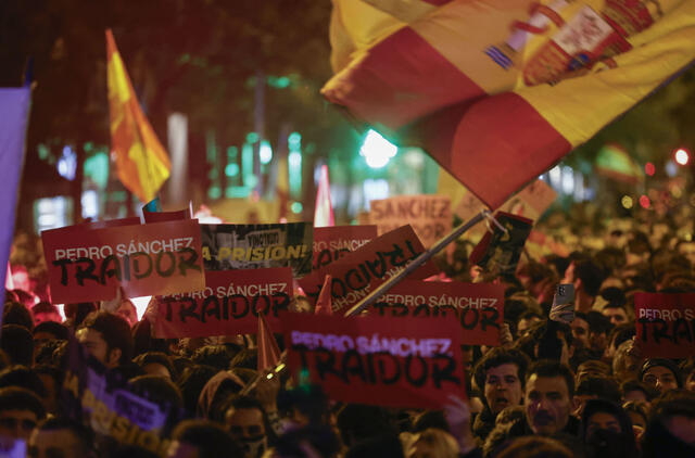 Madride – tūkstantinis protestas prieš amnestiją katalonų separatistams