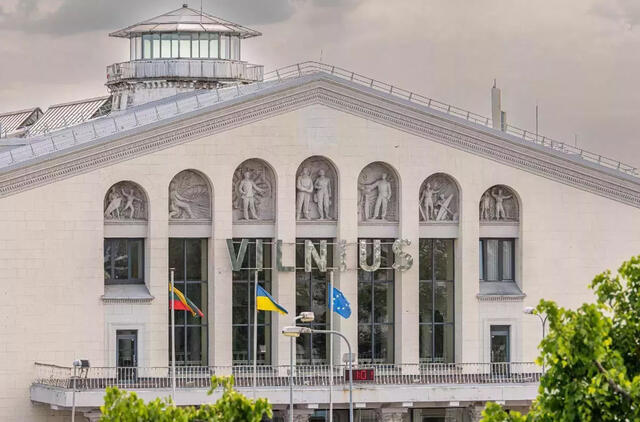 Aliarmas sostinės oro uoste: sulaukta anoniminio skambučio apie padėtą sprogmenį 