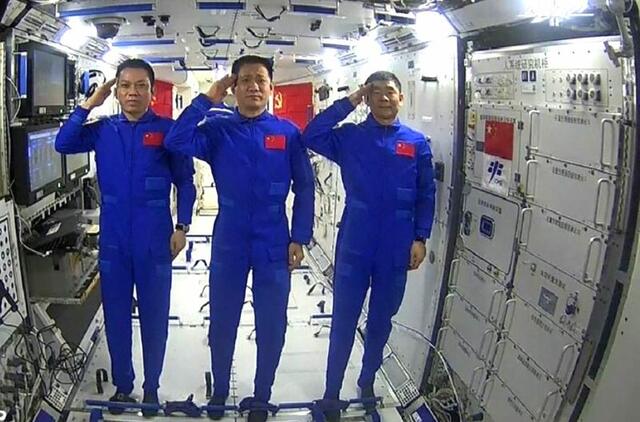 Astronautai