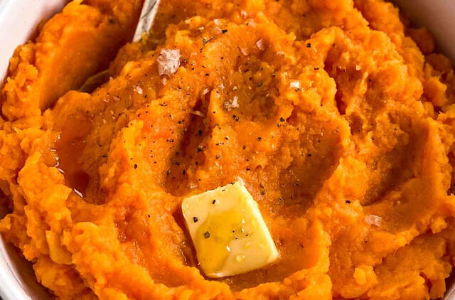 Medaus ir sviesto saldžiųjų bulvių košė