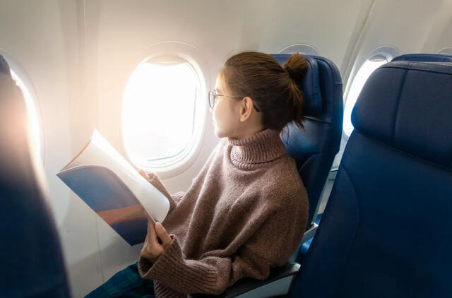 Kodėl lėktuvų sėdynės yra mėlynos?