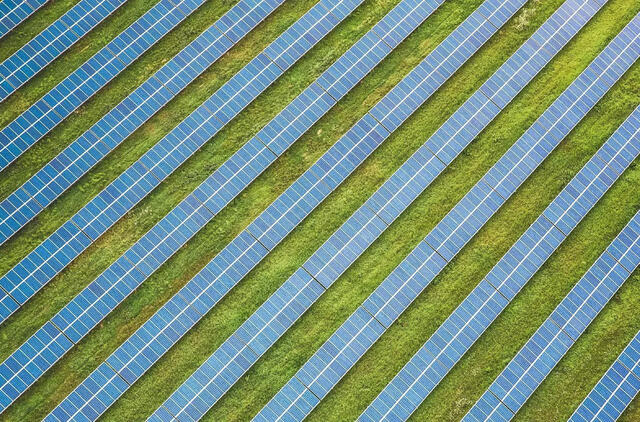 Pernai pirmą kartą istorijoje 70 proc. visos šalyje gaminamos elektros energijos patiekė žaliosios jėgainės